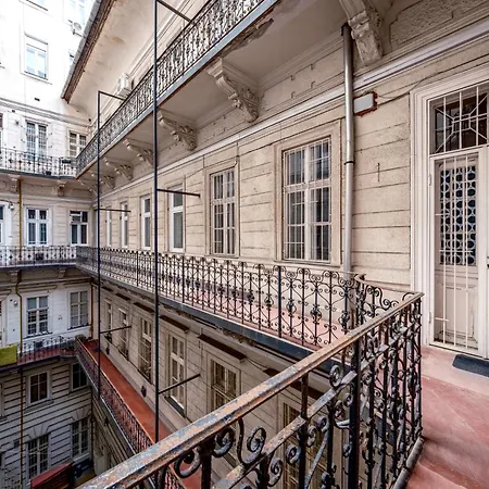 Soho Downtown Apartmán